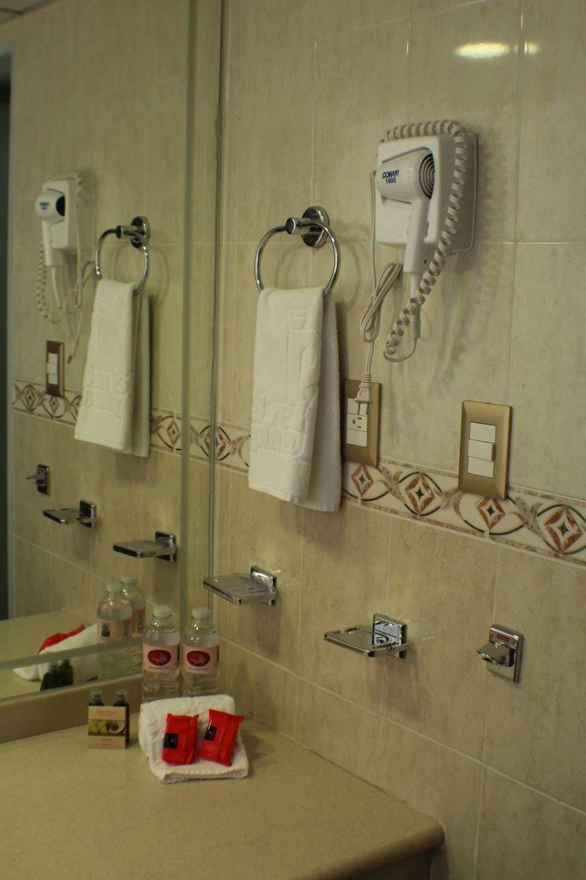 Hotel Real Plaza Aguascalientes Ngoại thất bức ảnh